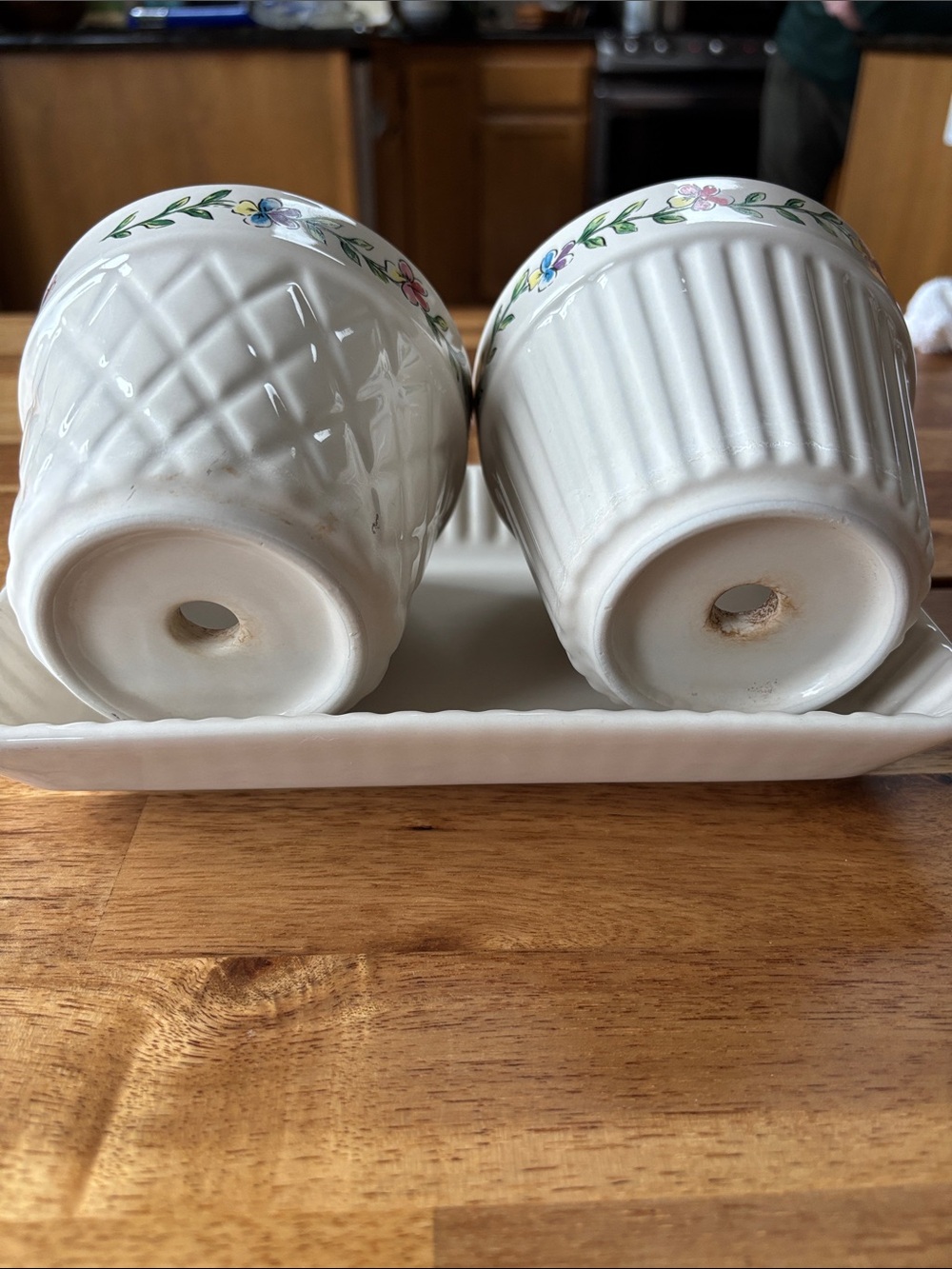 Longaberger Pottery Plant Pots with Floral Accents and Tray - Picture 10 of 11